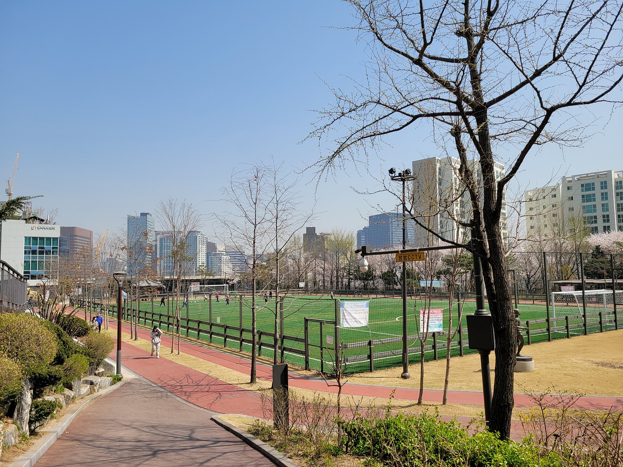 确保比赛中 确保比赛中